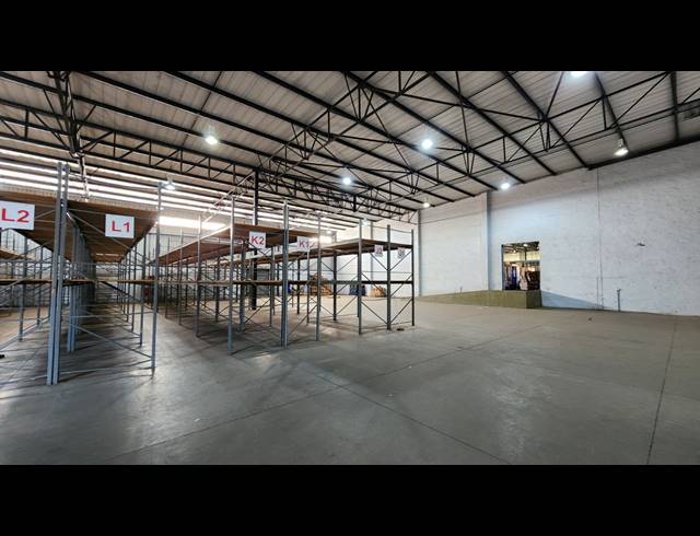 1,550M² WAREHOUSE TO LET IN SPARTAN